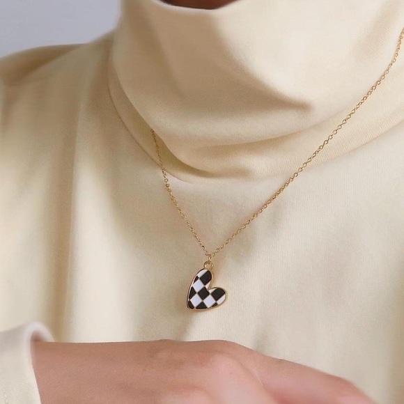 18K Gold Plated Checkered Heart Necklace - Picture 2 of 4